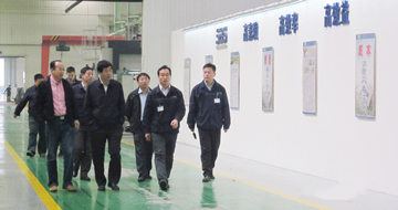 貴陽(yáng)輪胎集團(tuán)一行蒞臨藍(lán)英裝備